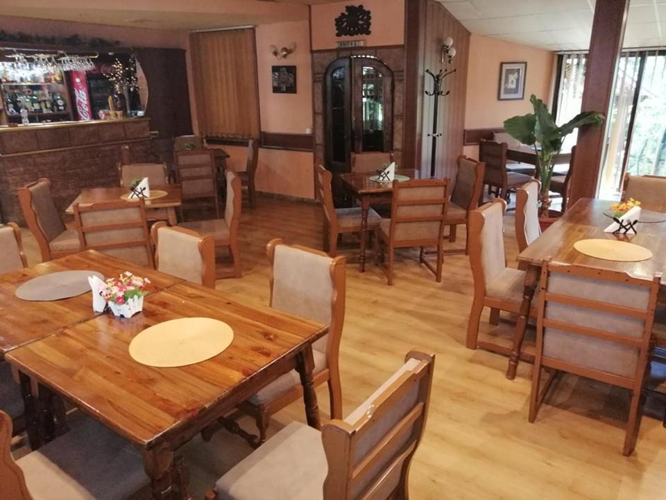 Хотел Омега Stara Zagora Exterior foto