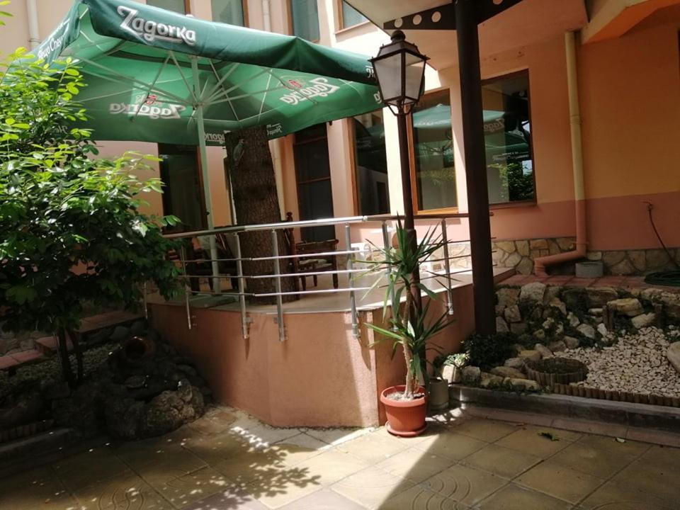 Хотел Омега Stara Zagora Exterior foto